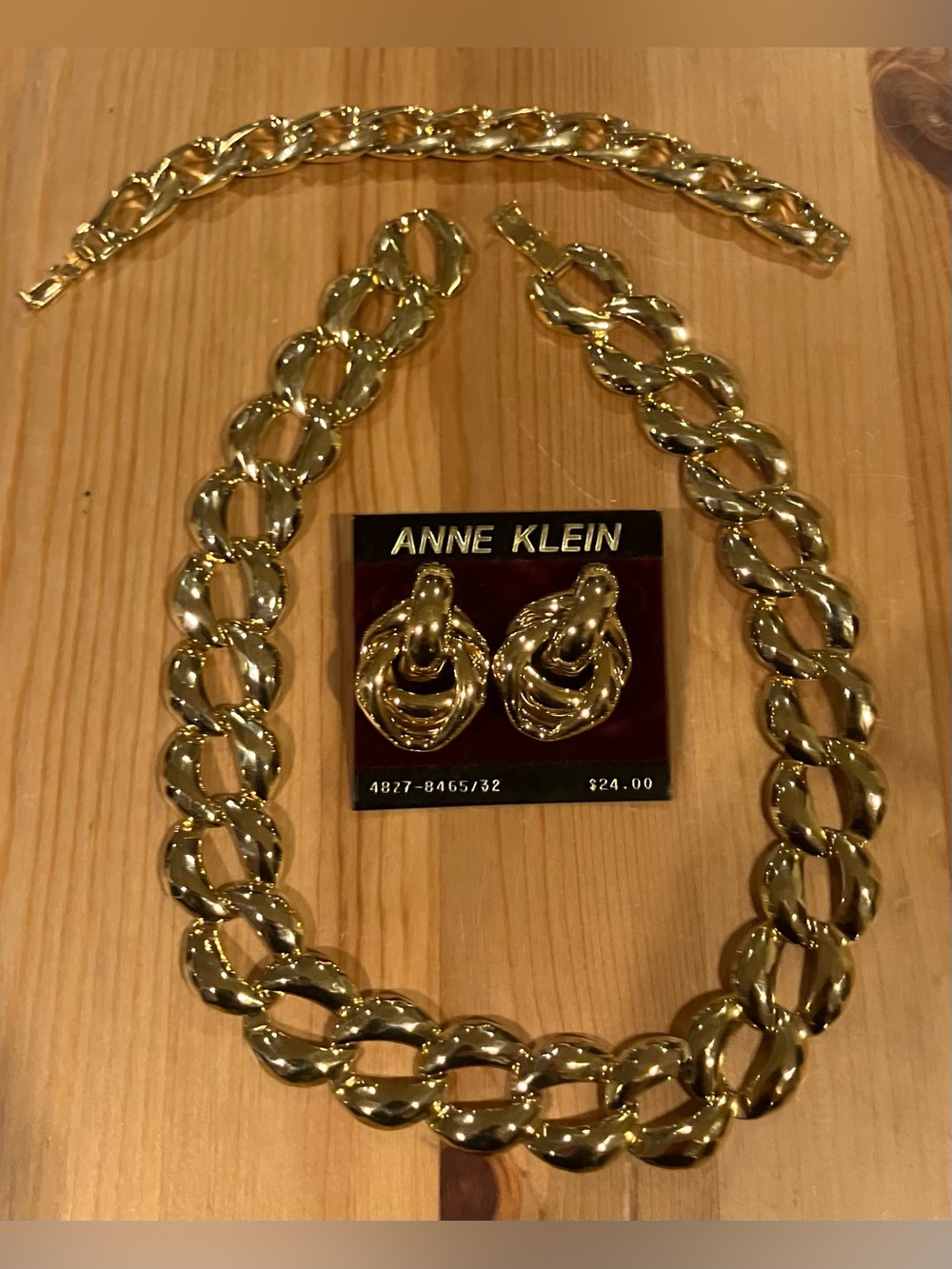 NWT Anne Klein Gold Tone Knot Earrings plus No Brand Necklace, Bracelet